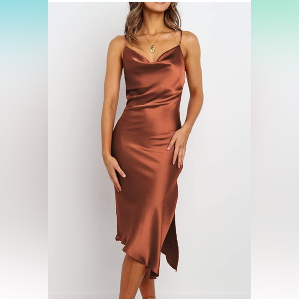 NWT Pretty Garden Midi Bodycon Satin Dress